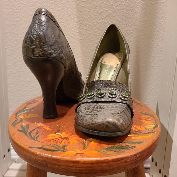 Green Rhinestone Heels - Picture 2 of 6